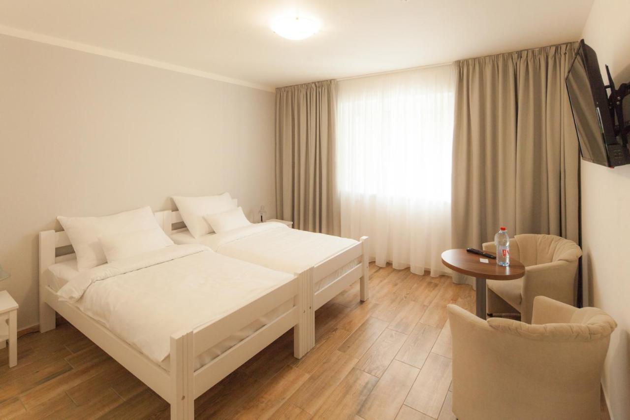 Golf Certovo Bremeno Hotell Jistebnice Exteriör bild