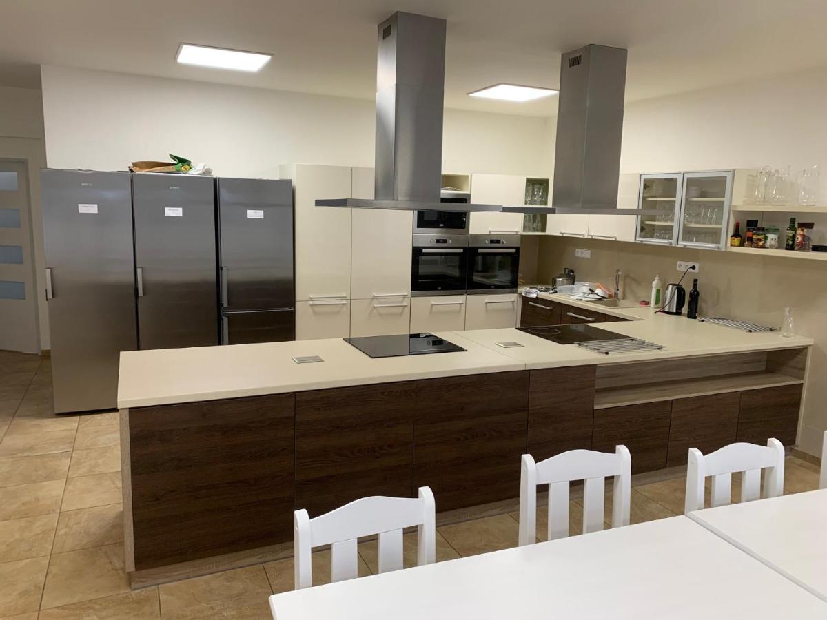 Golf Certovo Bremeno Hotell Jistebnice Exteriör bild